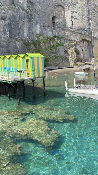 Sostaoplontina Casa Vacanza Торре-Аннунціата Екстер'єр фото